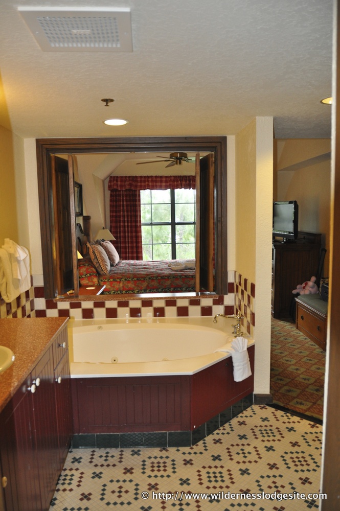 2B Villa 5537 Jacuzzi Tub
